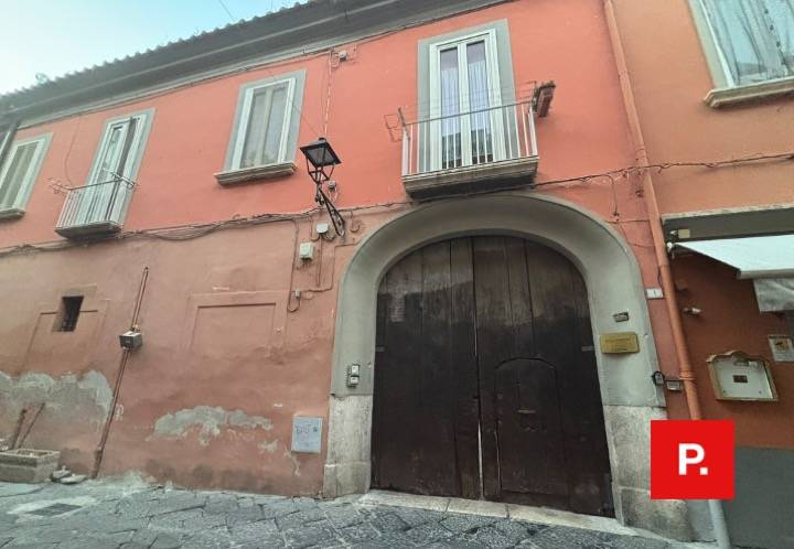 Appartamento in vendita a Caserta, Centro