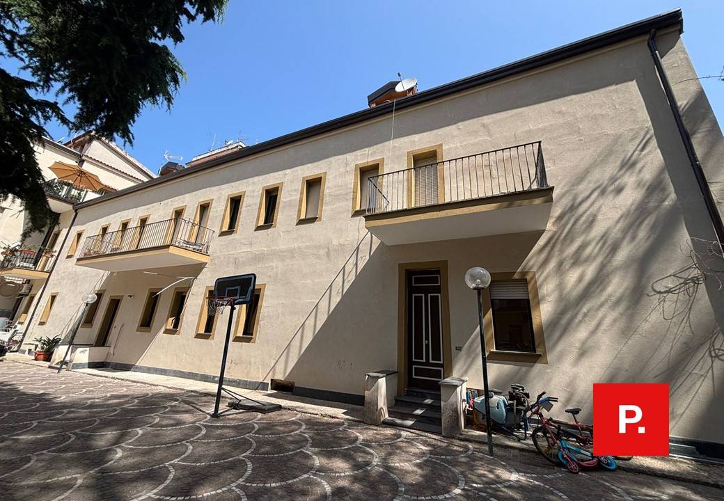 Appartamento in vendita a Caserta, Centro