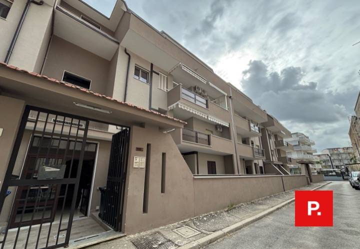 Appartamento in affitto a Caserta, Falciano