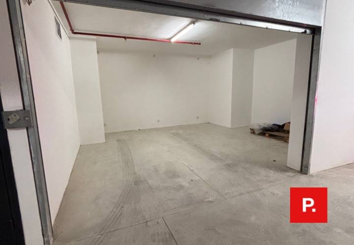 Box o garage in affitto a Caserta, Centro