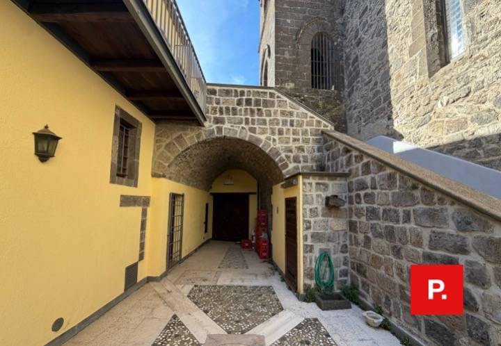 Casa singola in affitto a Caserta, Casertavecchia