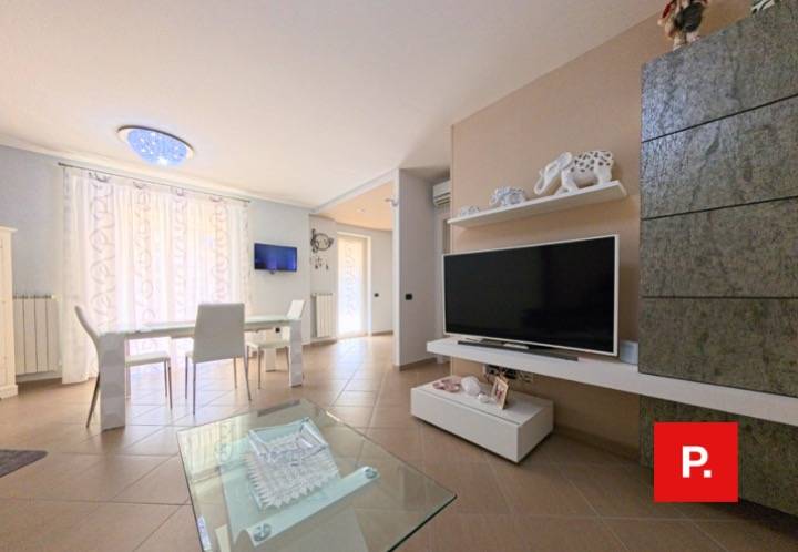 Appartamento in vendita a Caserta, Tredici