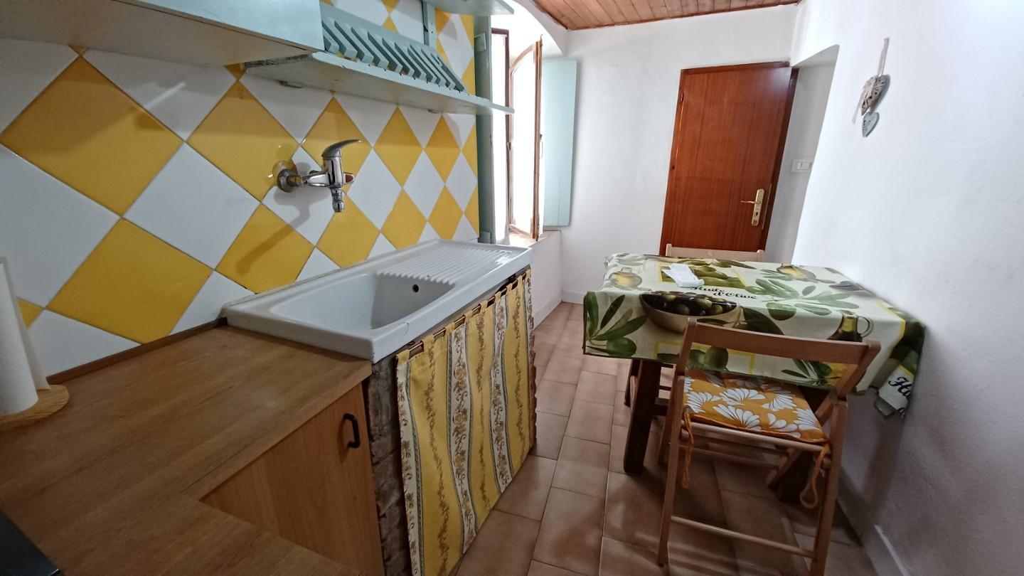 Bilocale arredato in affitto a Colle di Val d'Elsa