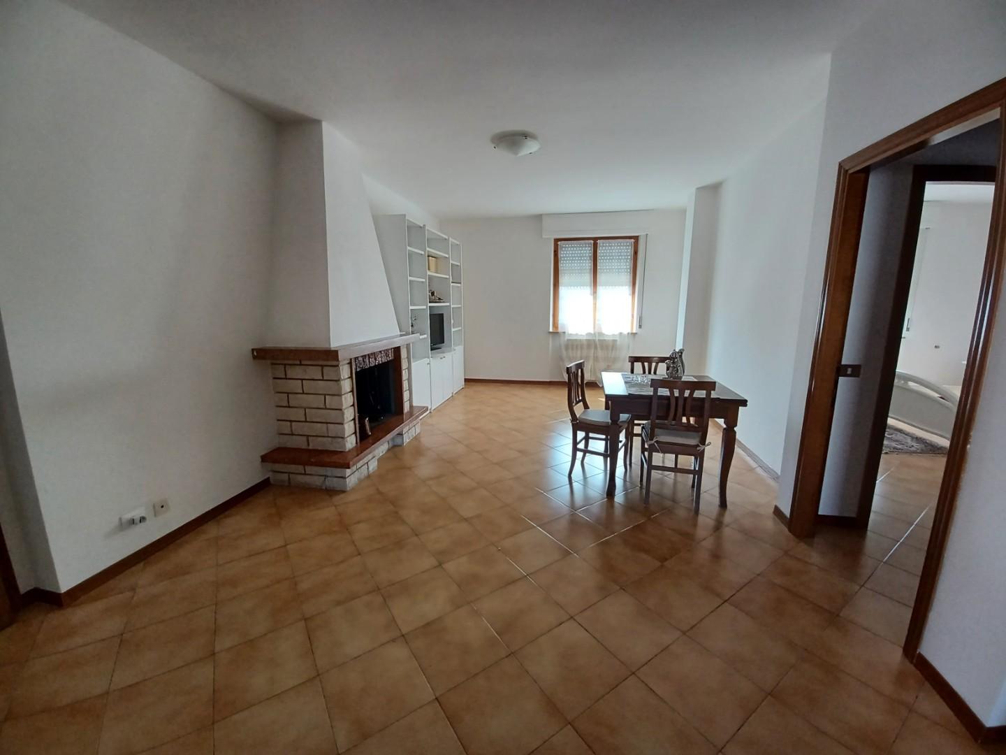Trilocale in affitto a Colle di Val d'Elsa