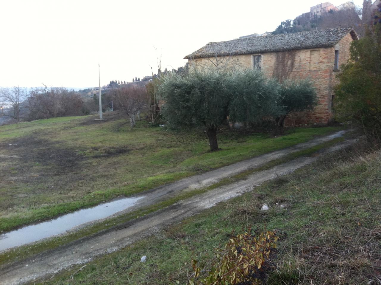 Rustico in vendita a Monsampolo del Tronto