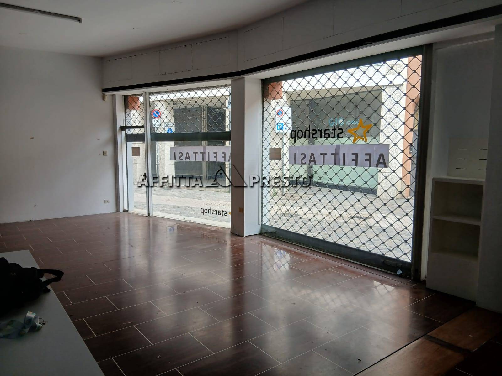 Negozio in affitto a Ravenna, Centro storico