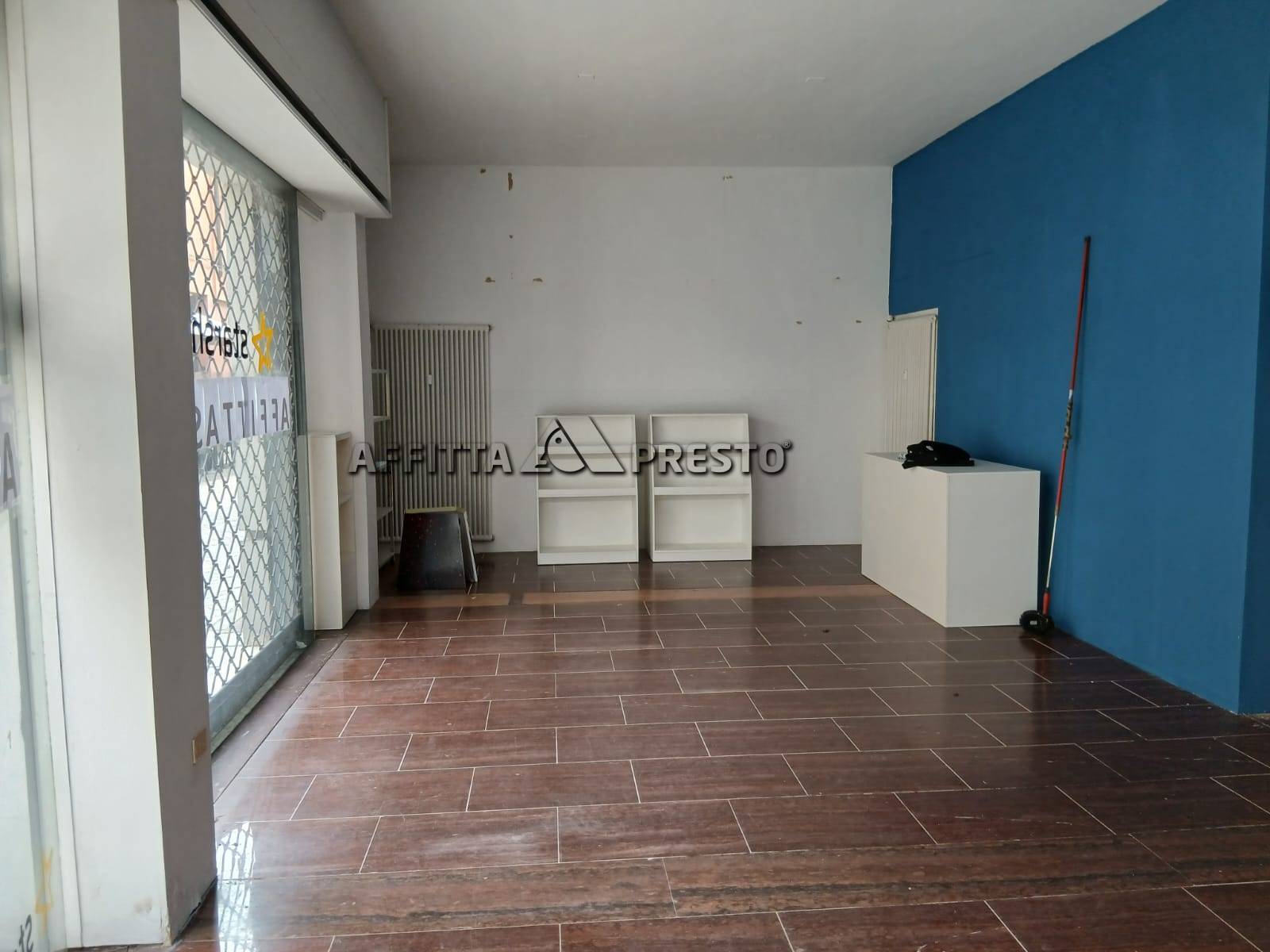 Negozio in affitto a Ravenna, Centro storico