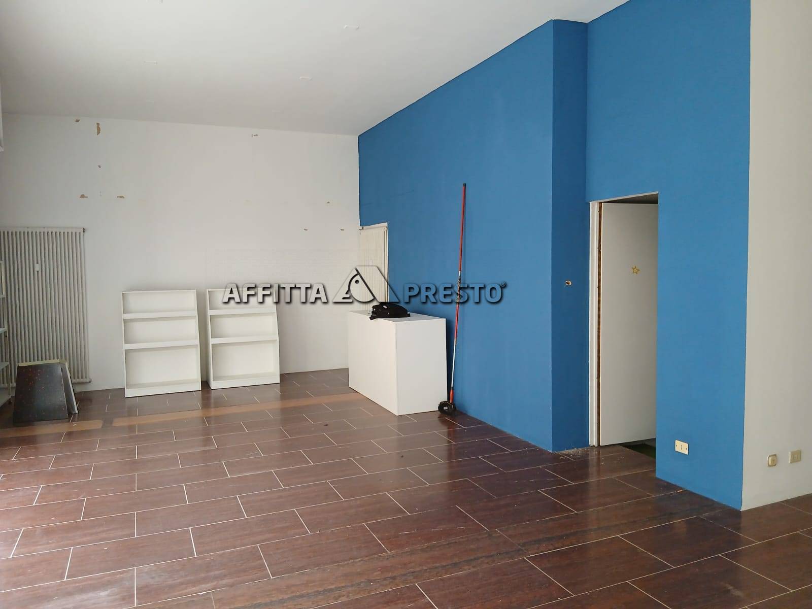 Negozio in affitto a Ravenna, Centro storico