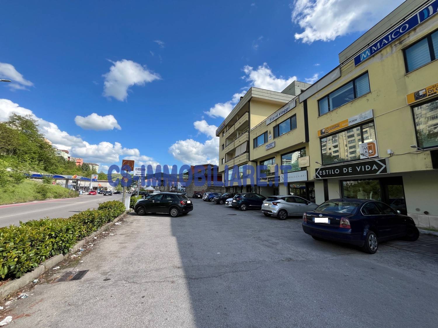 Locale commerciale in affitto a Potenza, Via del Gallitello