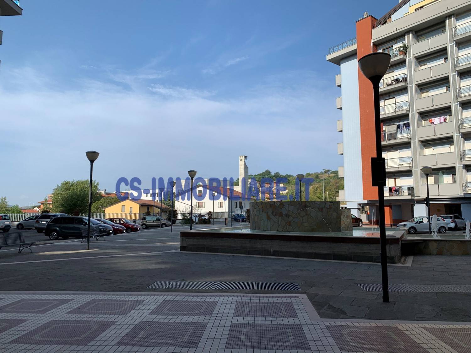 Locale commerciale in affitto a Potenza, Macchia Romana Edilizia Privata