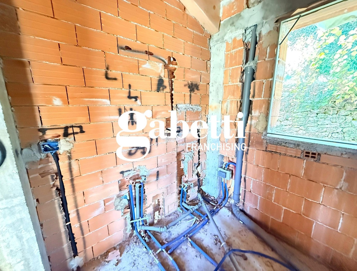 Villa con giardino a San Bartolomeo al Mare