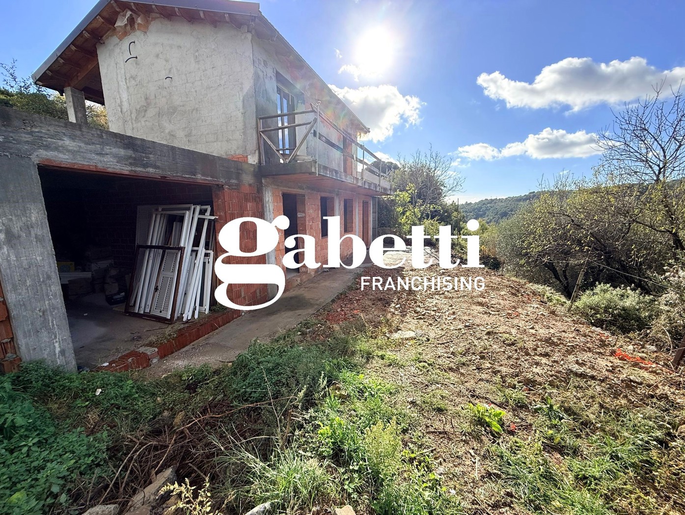 Villa con giardino a San Bartolomeo al Mare