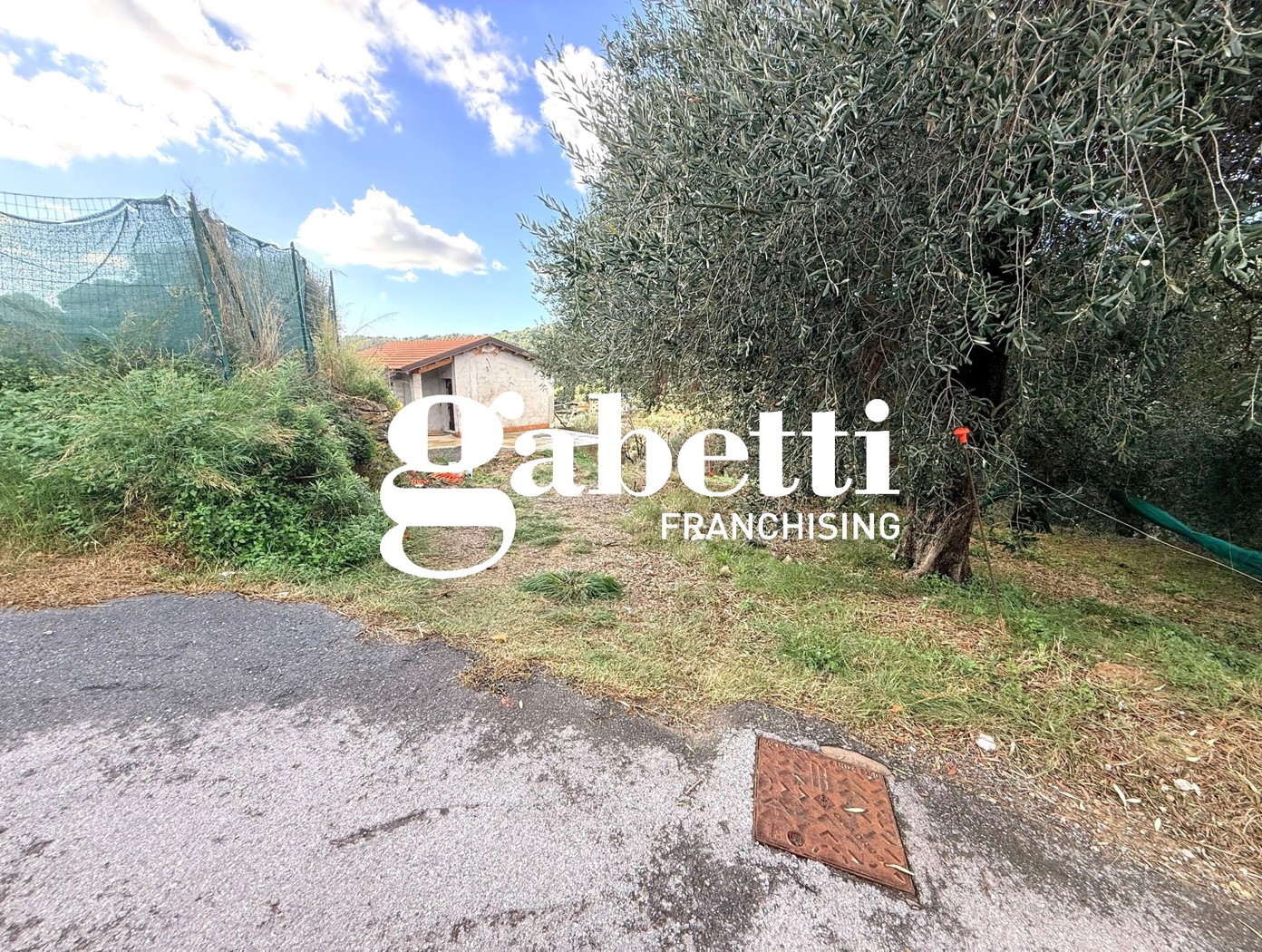 Villa con giardino a San Bartolomeo al Mare