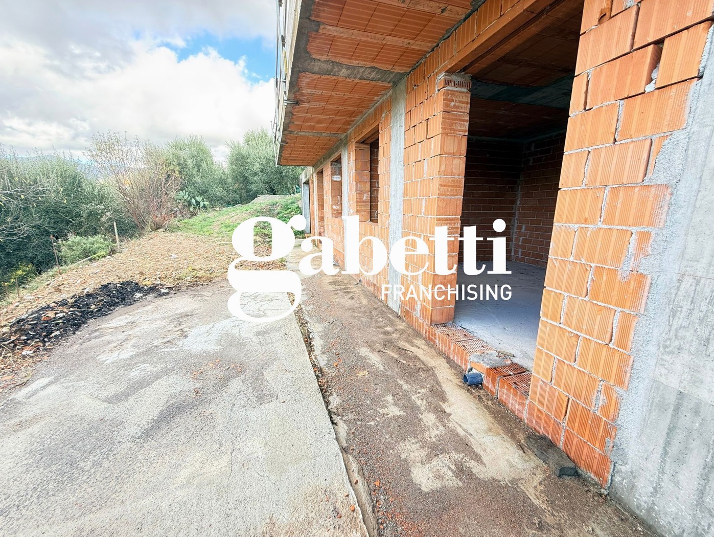 Villa con giardino a San Bartolomeo al Mare