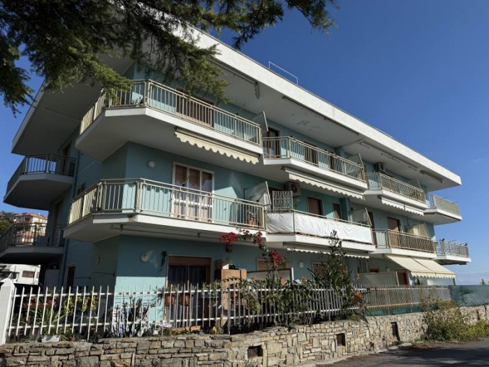 Bilocale in vendita a Costarainera