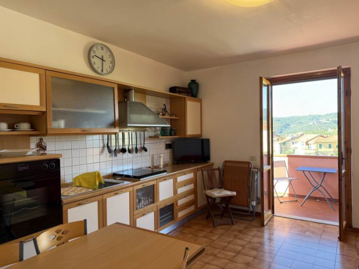 Bilocale con box doppio a Civezza