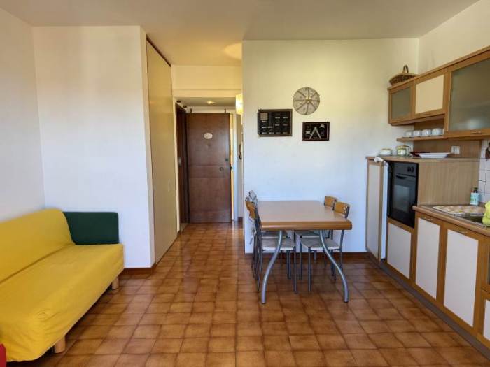 Bilocale con box doppio a Civezza