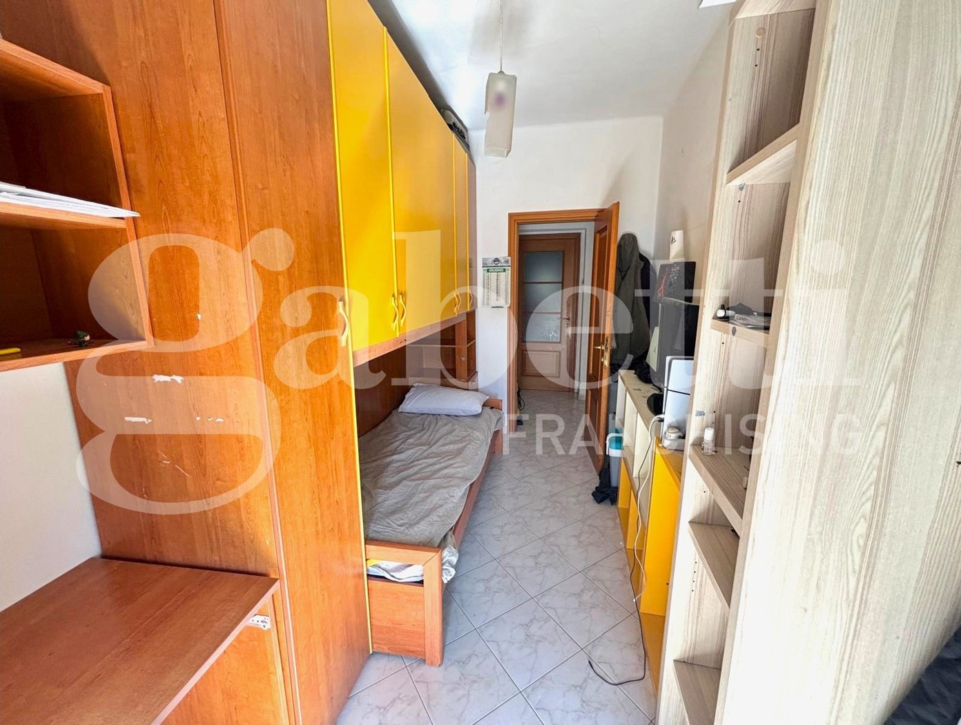 Trilocale con box a Imperia