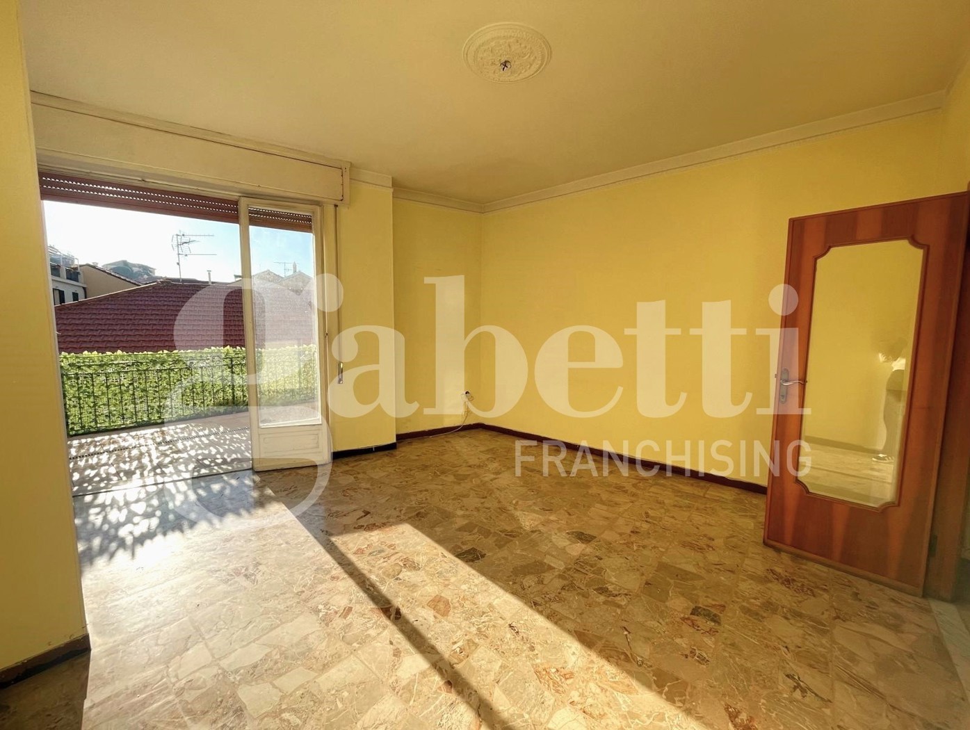 Appartamento da ristrutturare a Imperia