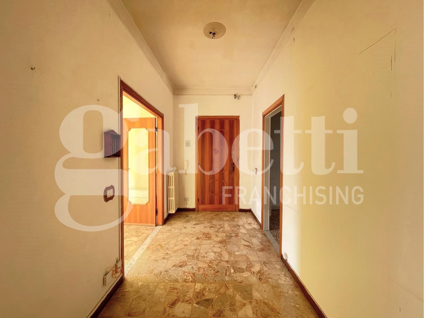 Appartamento da ristrutturare a Imperia