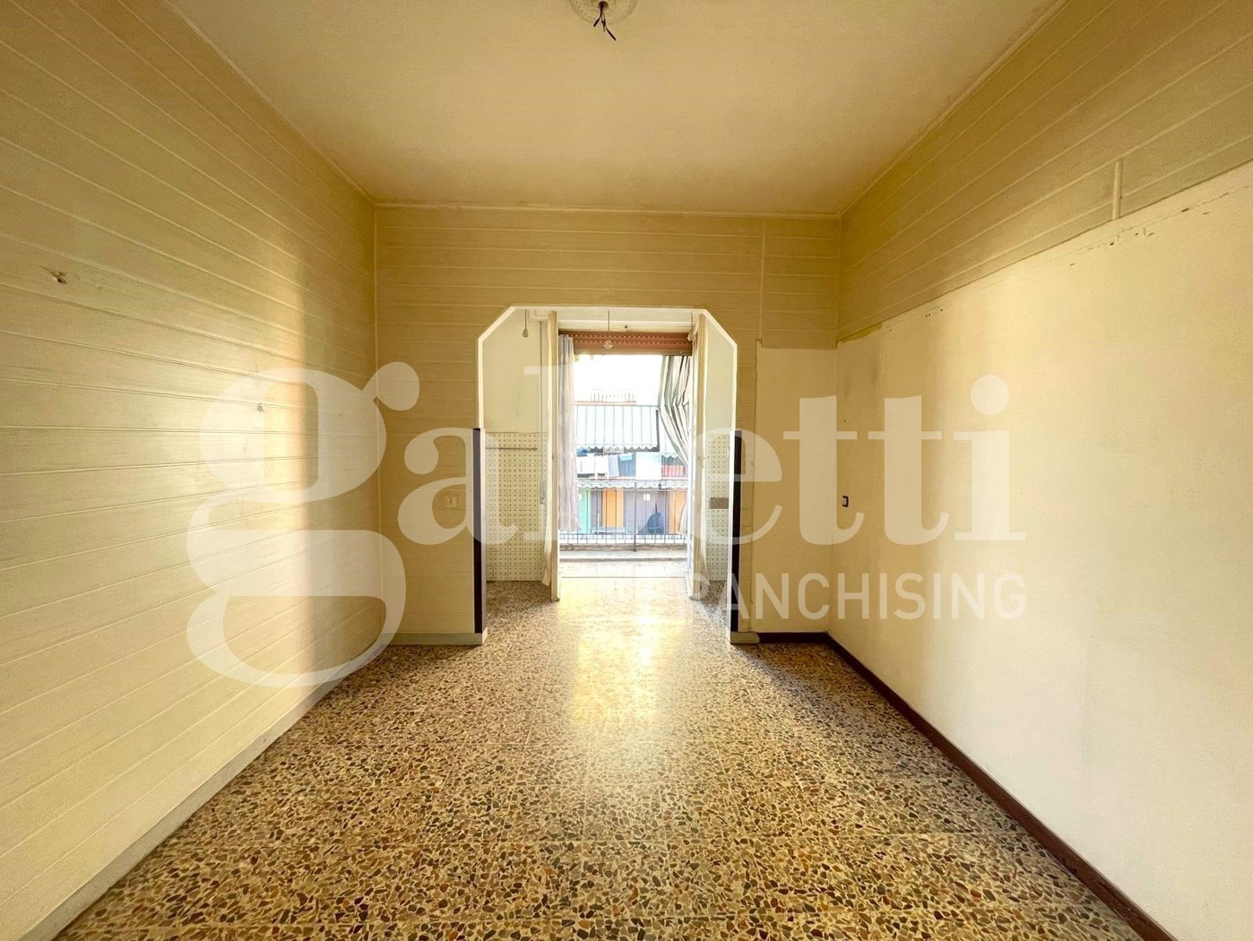 Appartamento da ristrutturare a Imperia