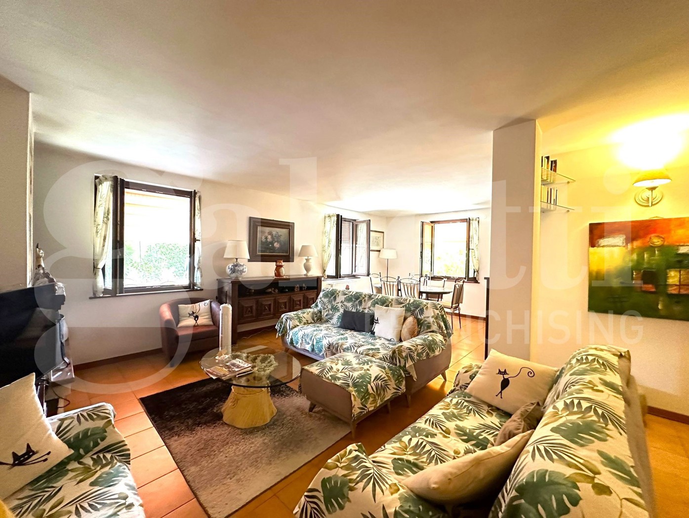 Villa Bifamiliare con giardino a Imperia