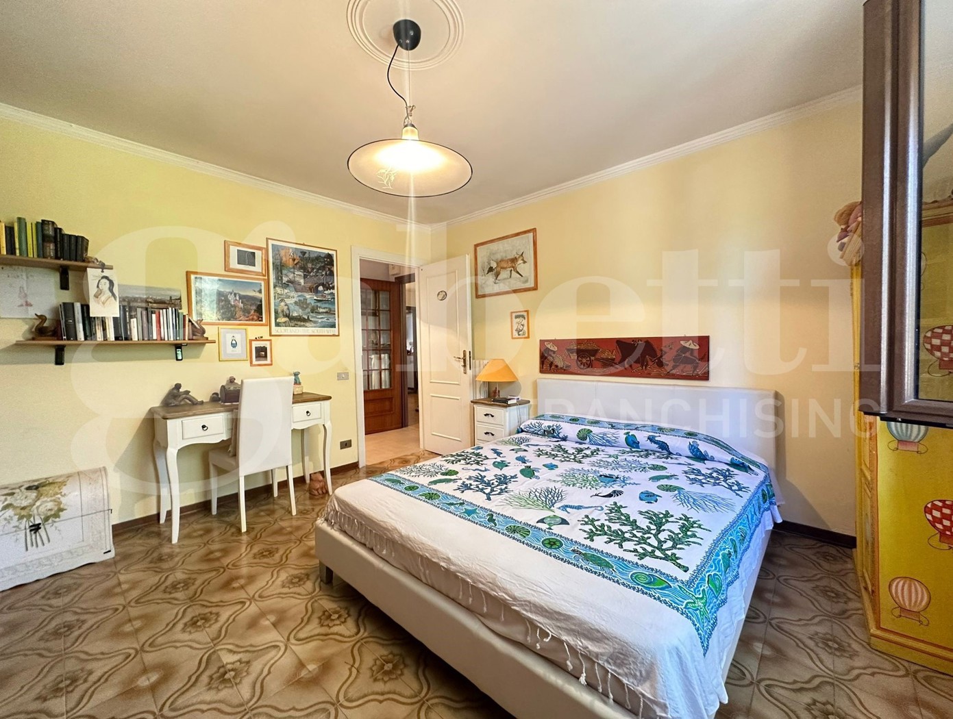 Villa Bifamiliare con giardino a Imperia