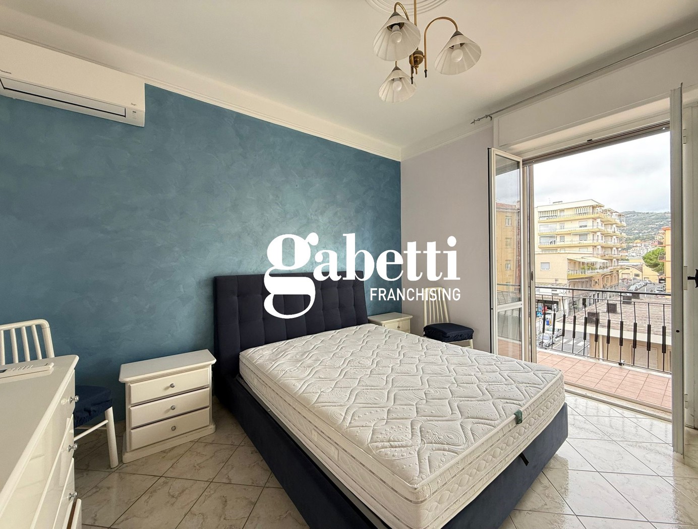 Quadrilocale ristrutturato a Imperia