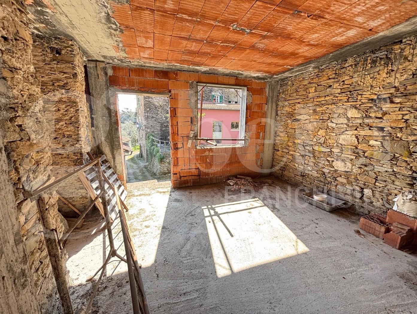 Trilocale in vendita a Dolcedo