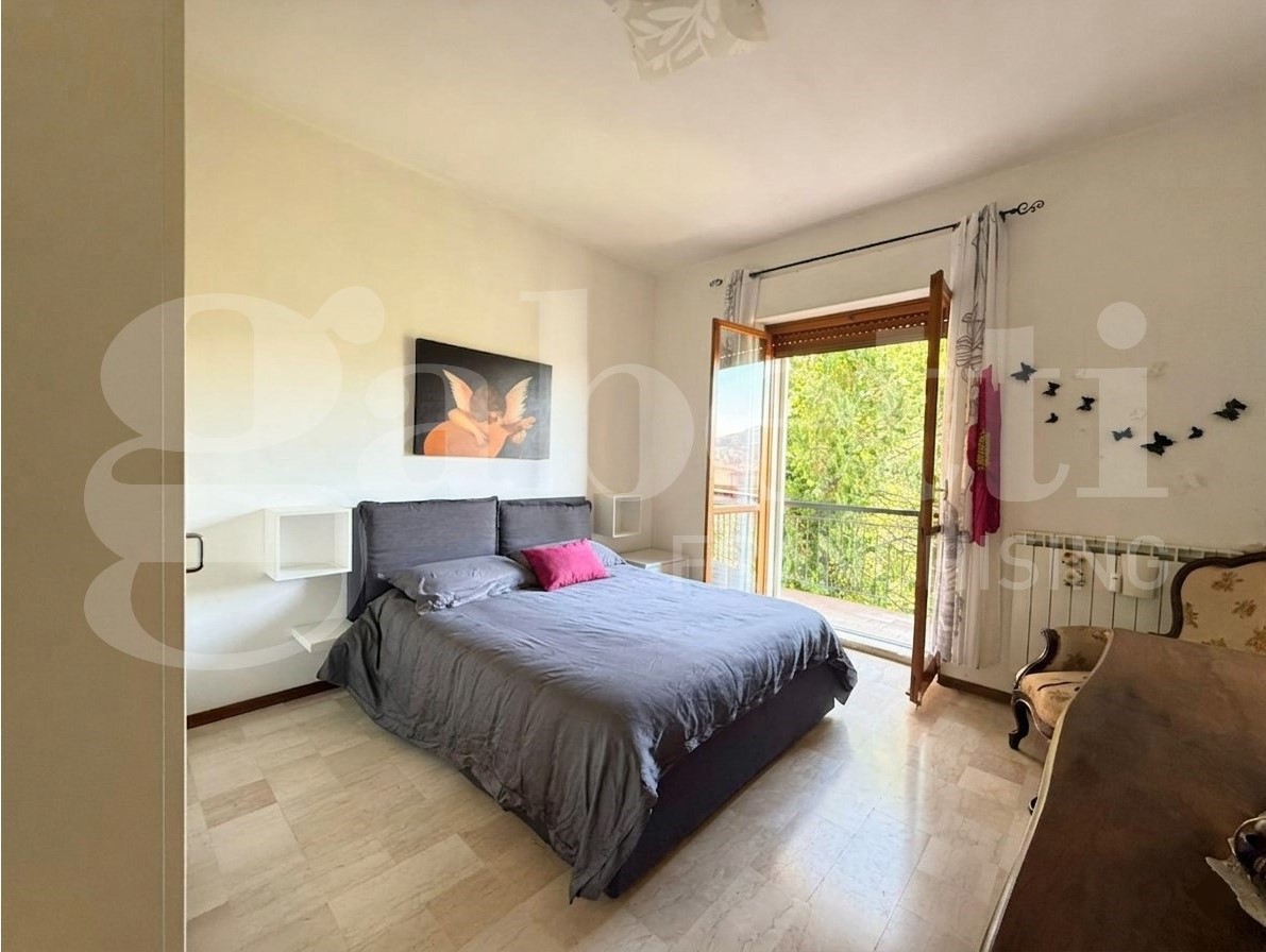 Trilocale in vendita a Imperia