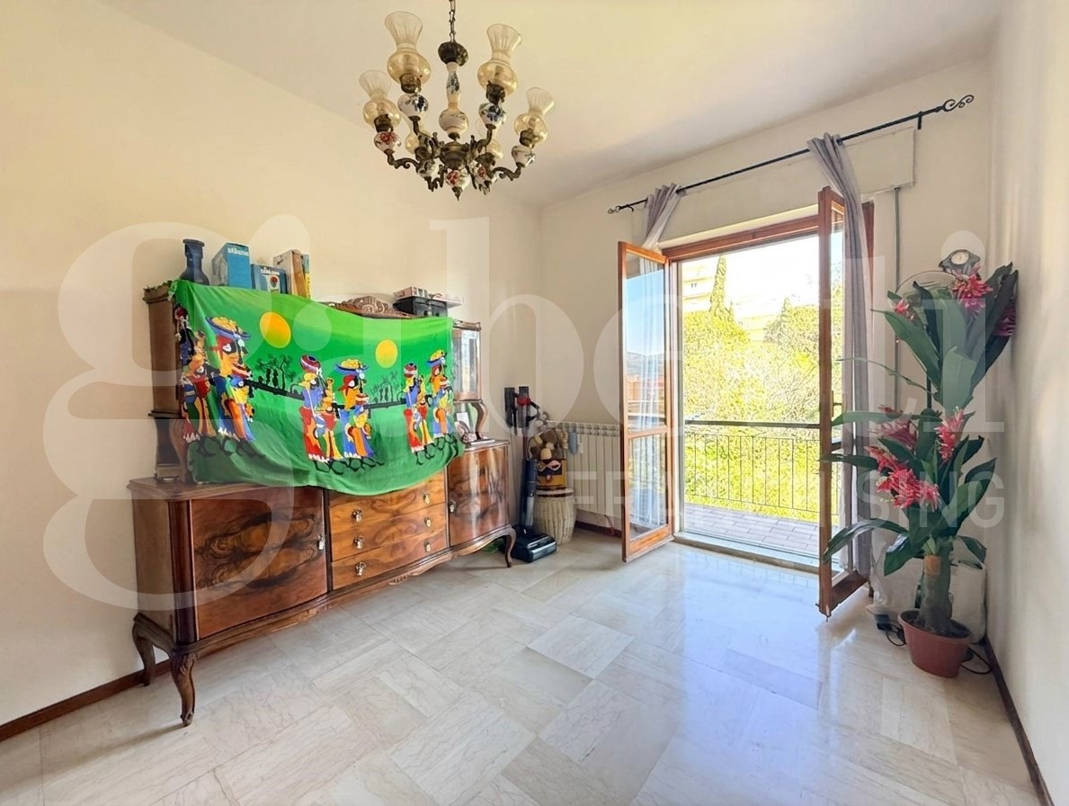 Trilocale in vendita a Imperia