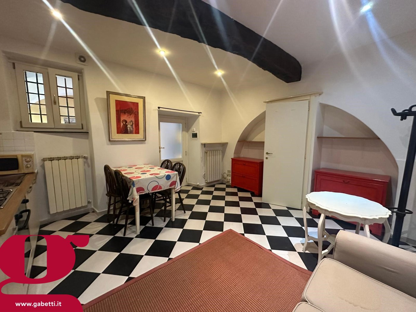 Bilocale in vendita a Imperia