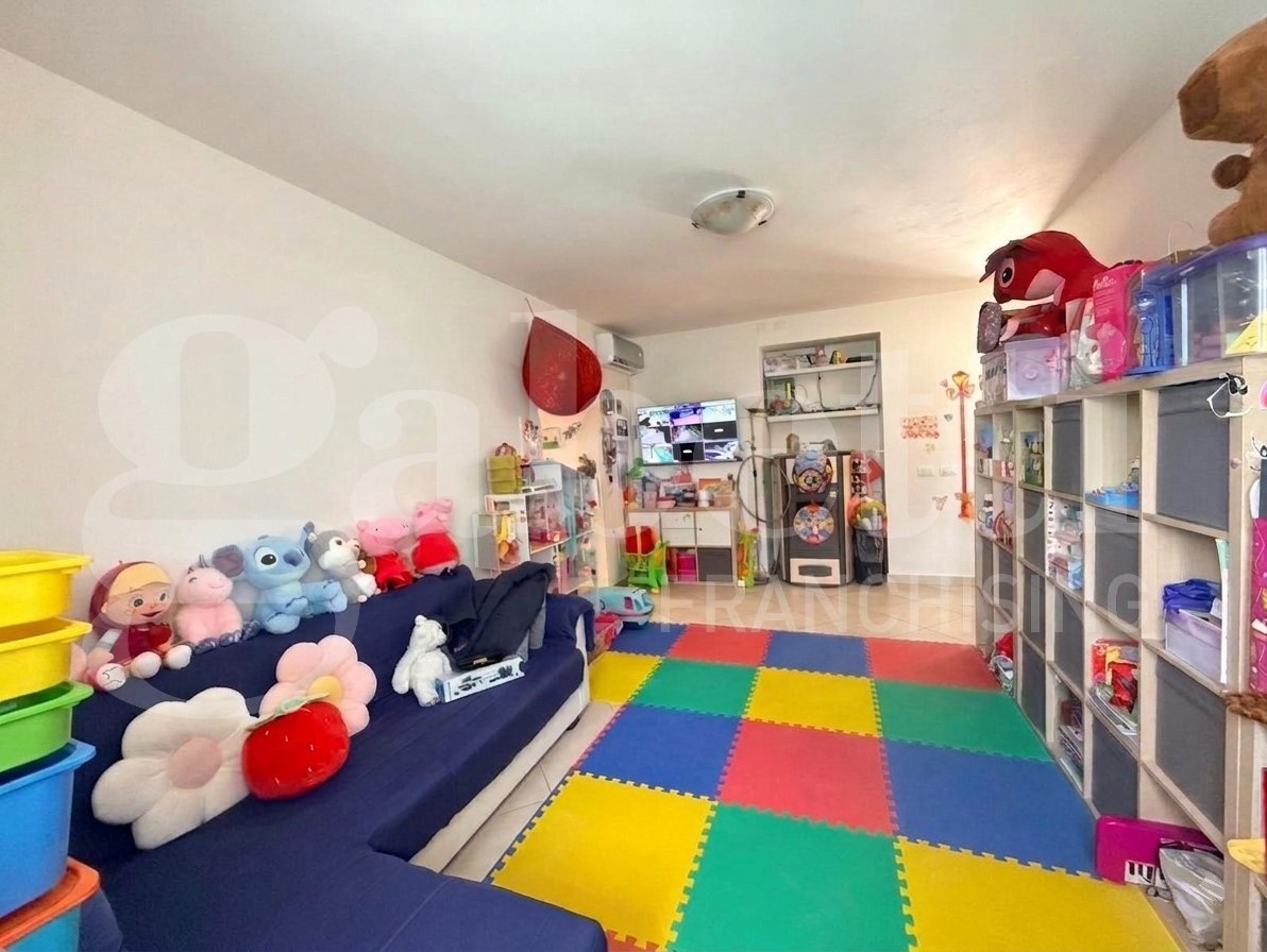Casa indipendente con giardino a Imperia