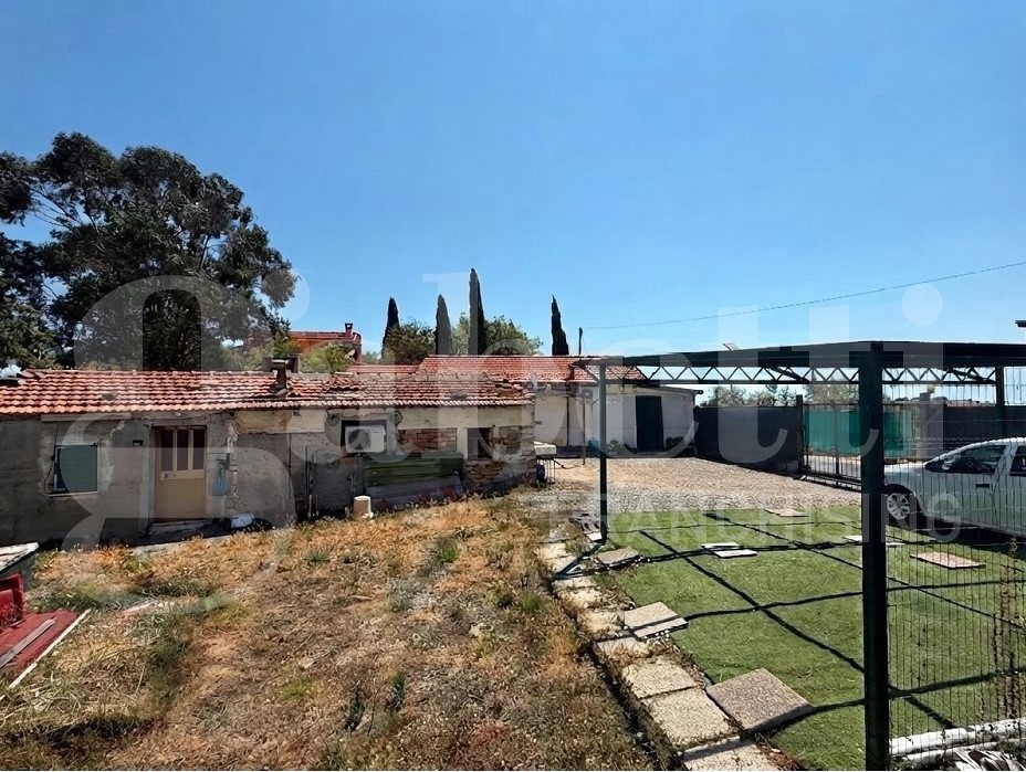 Villa con giardino a Imperia