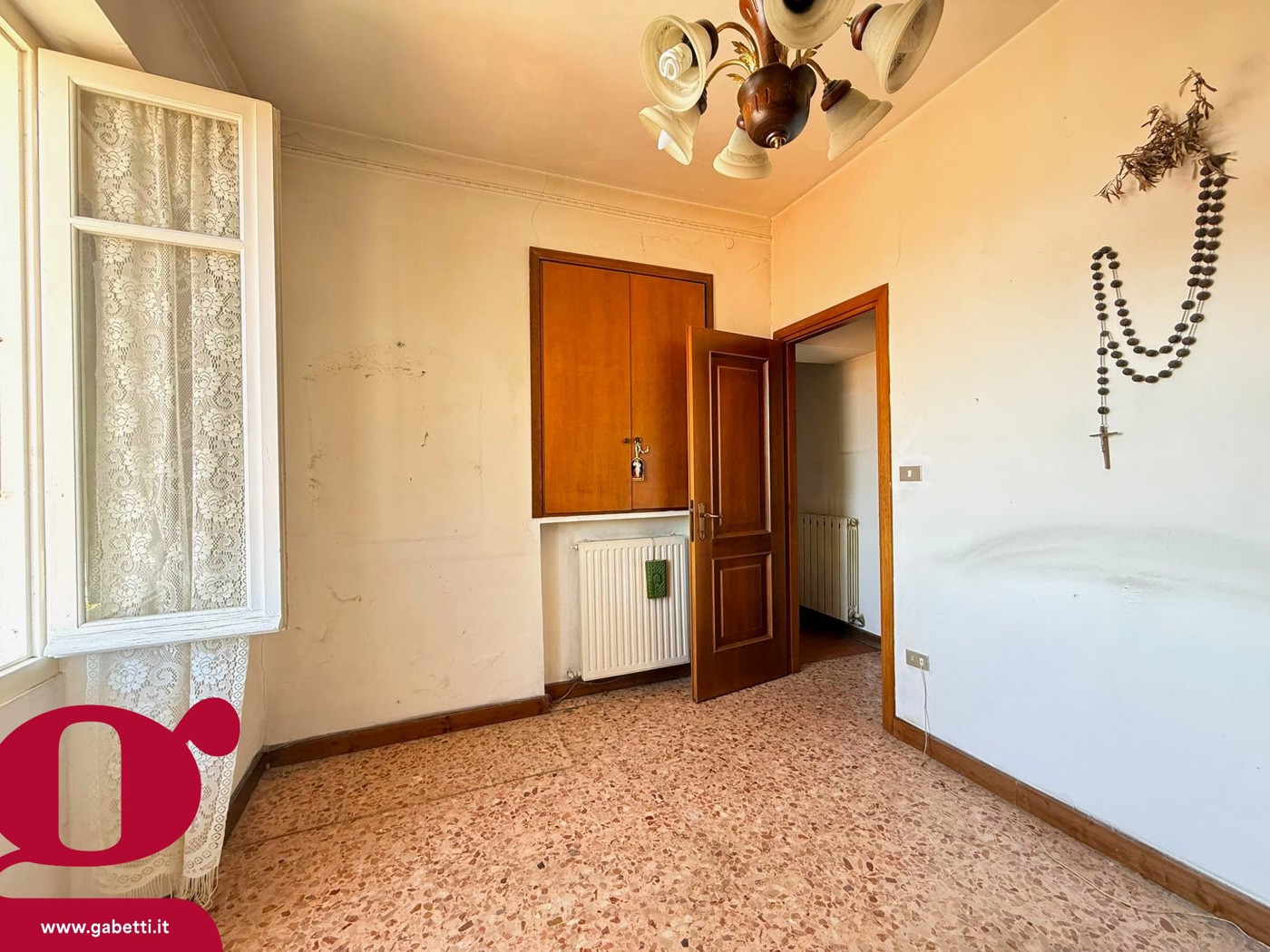 Quadrilocale con giardino a Imperia