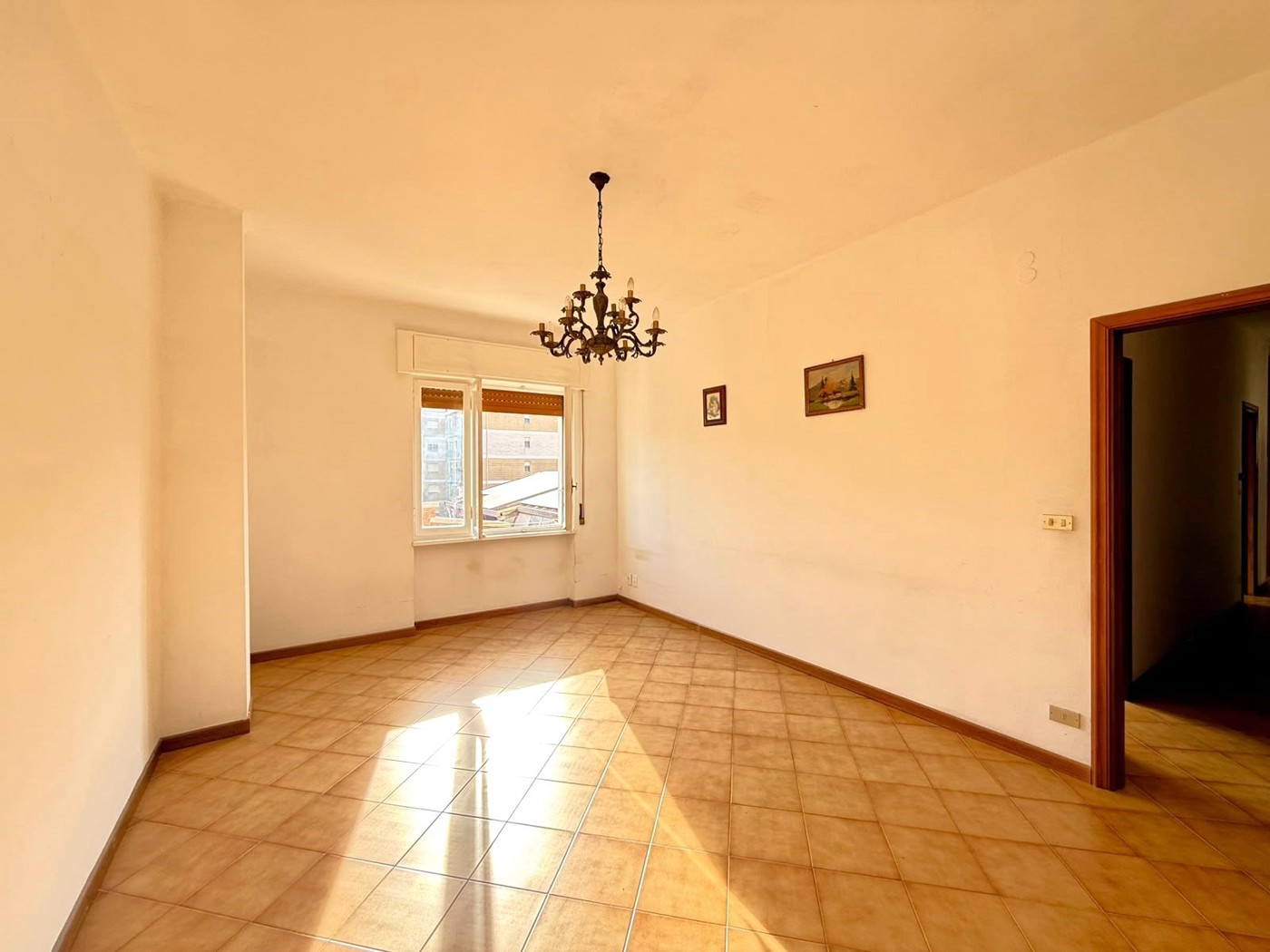 Quadrilocale in vendita a Imperia
