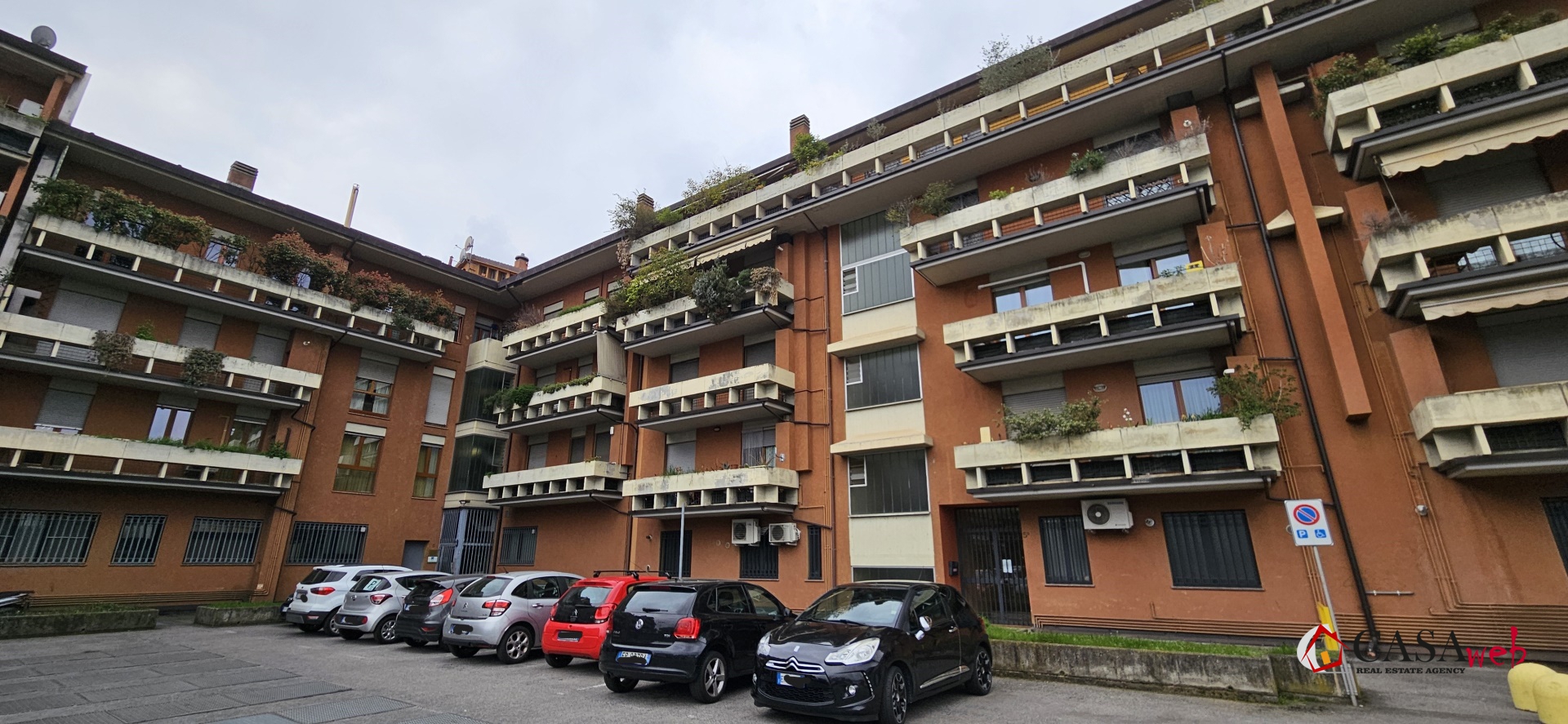 Trilocale in vendita, Bergamo colognola