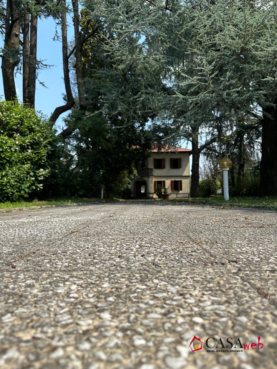 Villa in vendita a Vaprio d'Adda