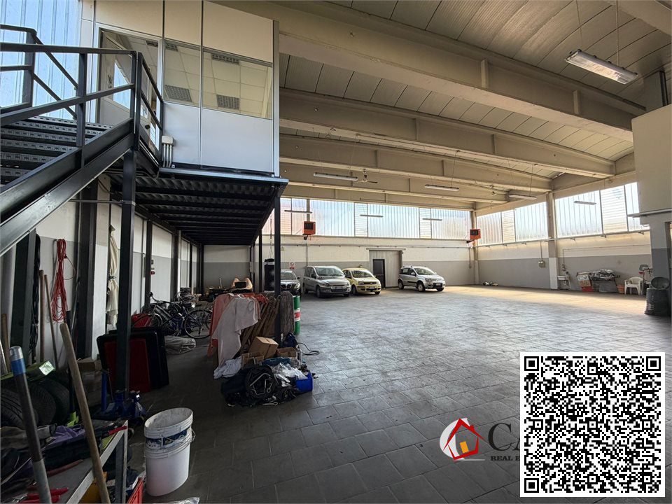 Capannone in vendita a Brignano Gera d'Adda