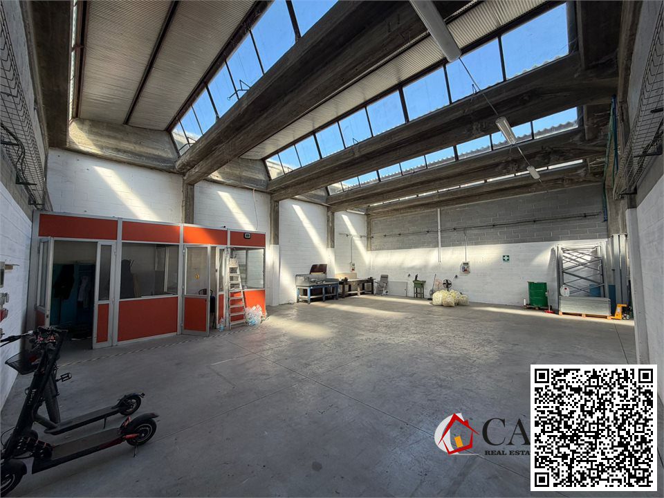 Capannone in vendita a Inzago