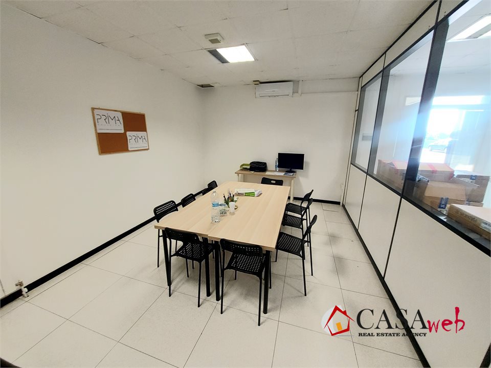 Ufficio in vendita a Cassina de' Pecchi