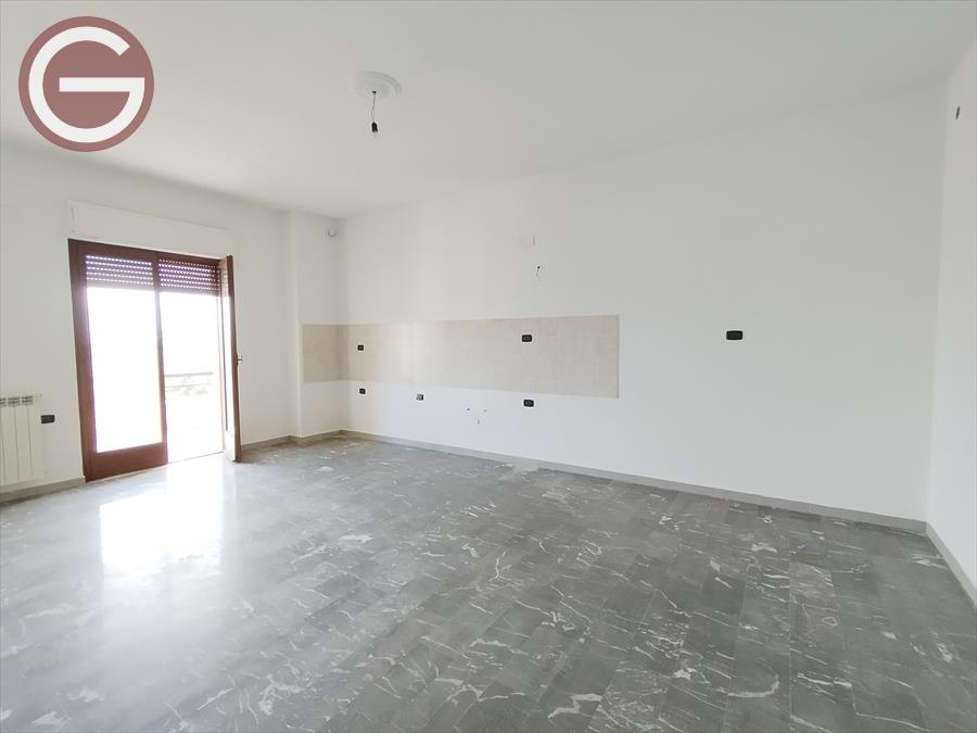 Quadrilocale in vendita, Gioia Tauro zona semicentrale