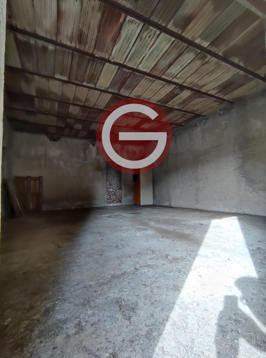 Box/Garage 30mq da ristrutturare, Cittanova centrale