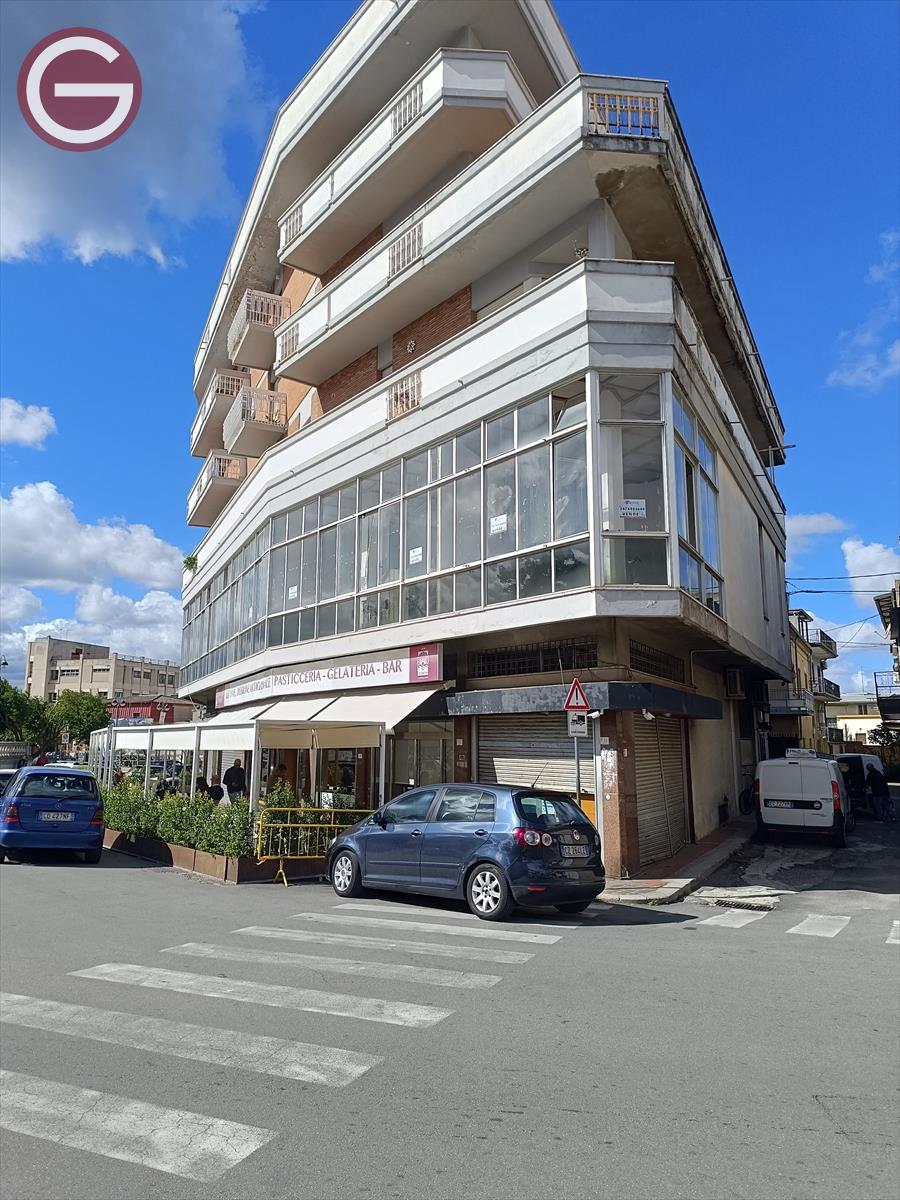Locale commerciale in vendita, Taurianova centro