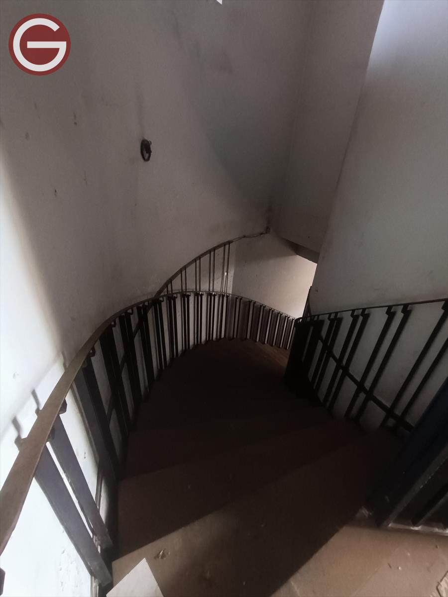 Locale commerciale in vendita, Taurianova centro