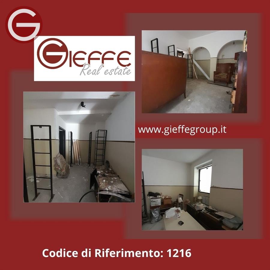 Locale commerciale in vendita, Taurianova centrale