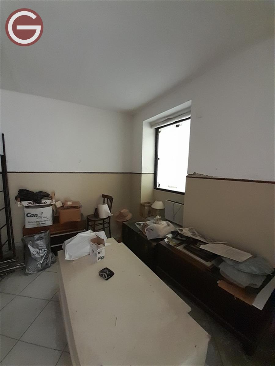 Locale commerciale in vendita, Taurianova centrale