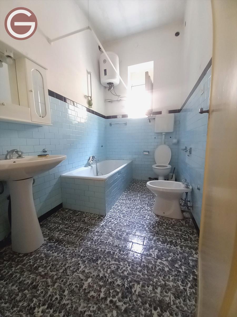 Casa indipendente da ristrutturare, Cittanova zona semicentrale