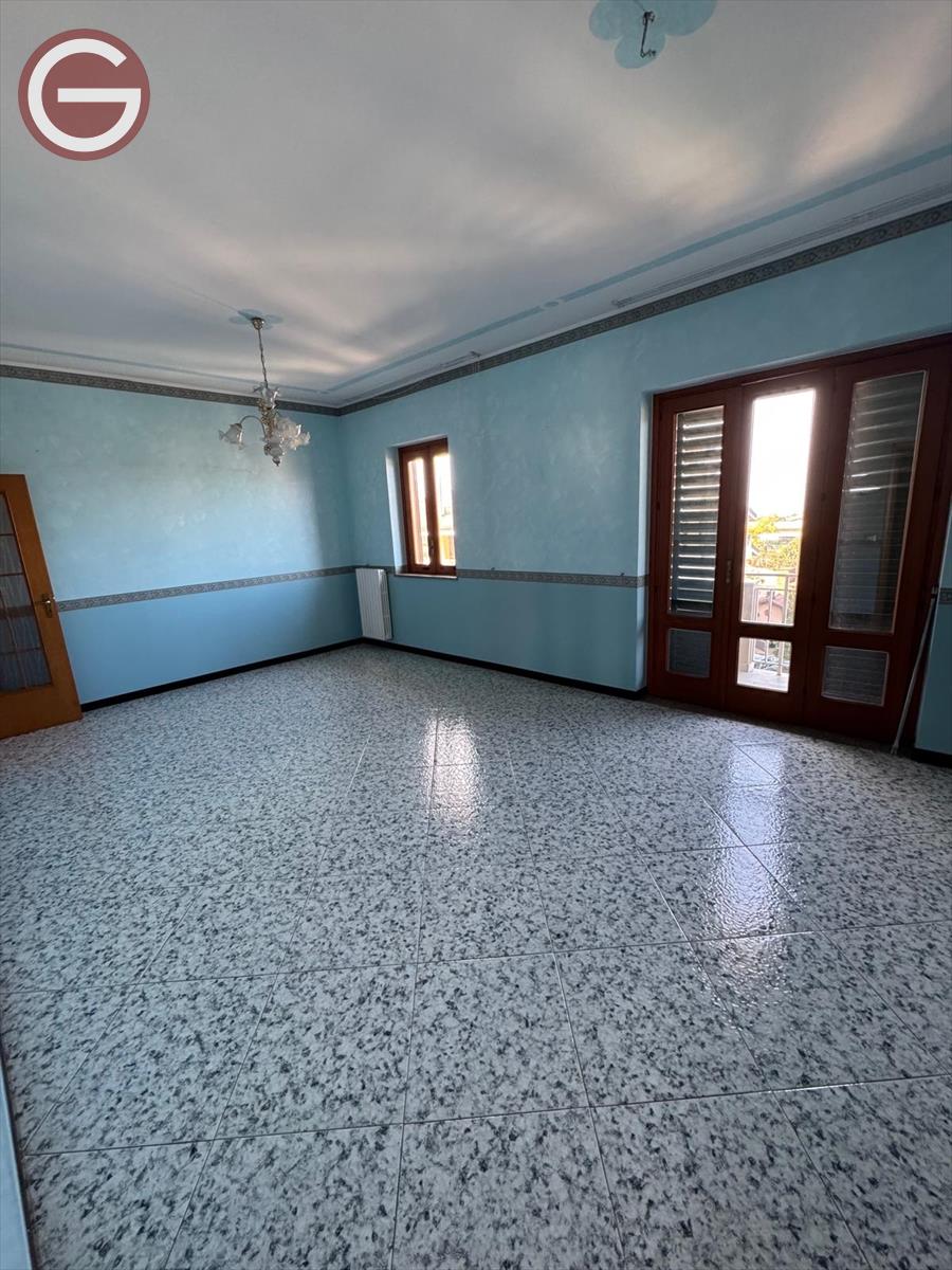 Quadrilocale in vendita in via giotto 8, Cinquefrondi