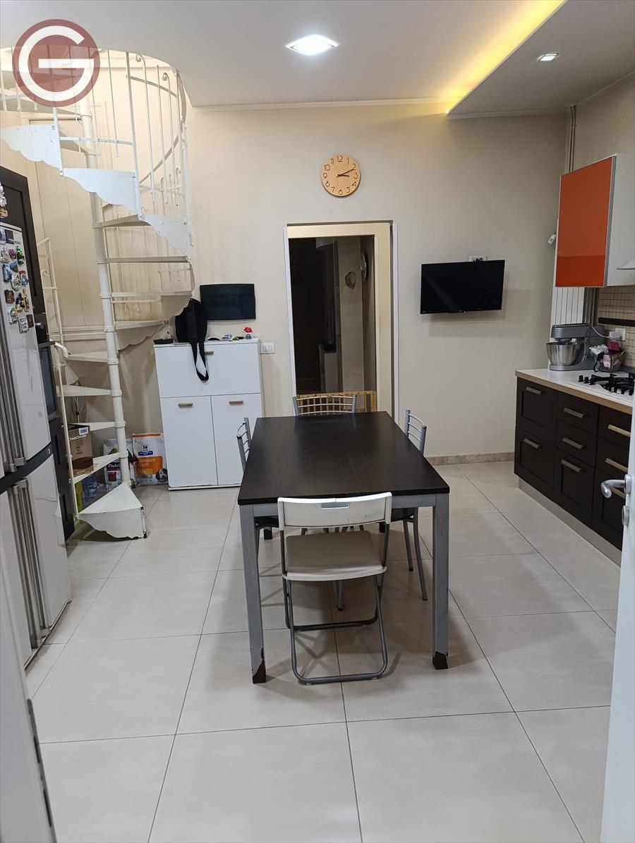 Bilocale ristrutturato, Polistena centrale